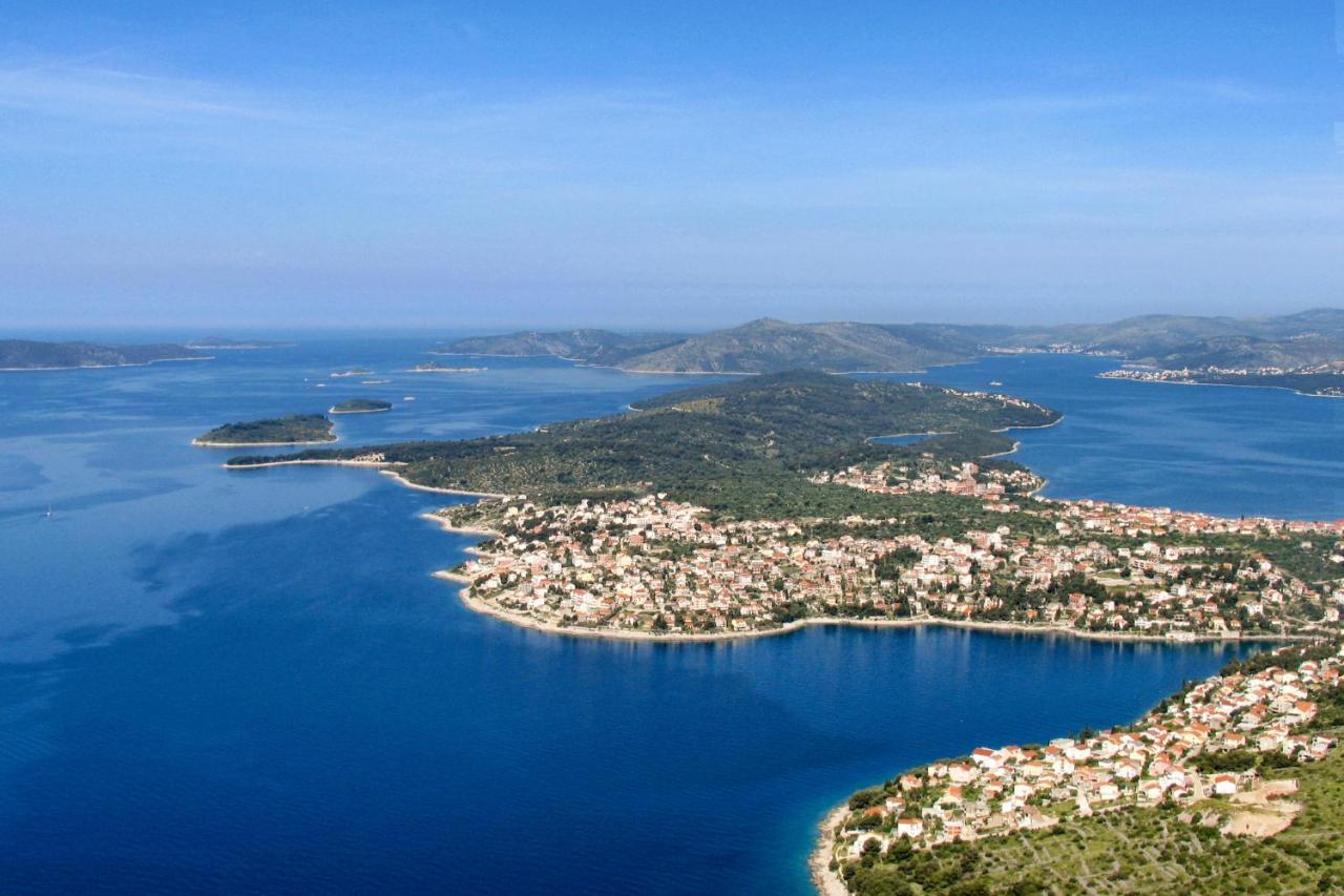 Apartments By The Sea Businci, Ciovo - 9450 Trogir Extérieur photo