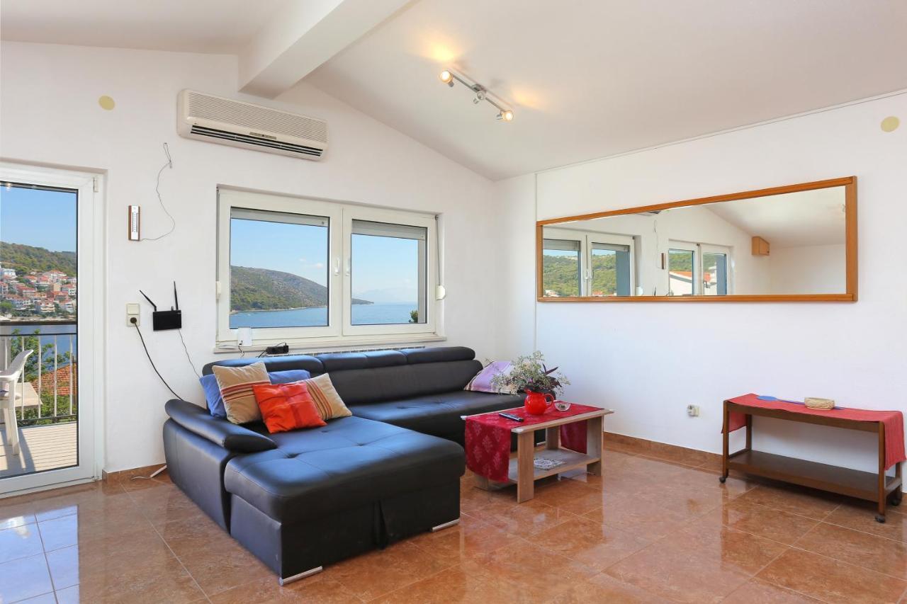 Apartments By The Sea Businci, Ciovo - 9450 Trogir Extérieur photo