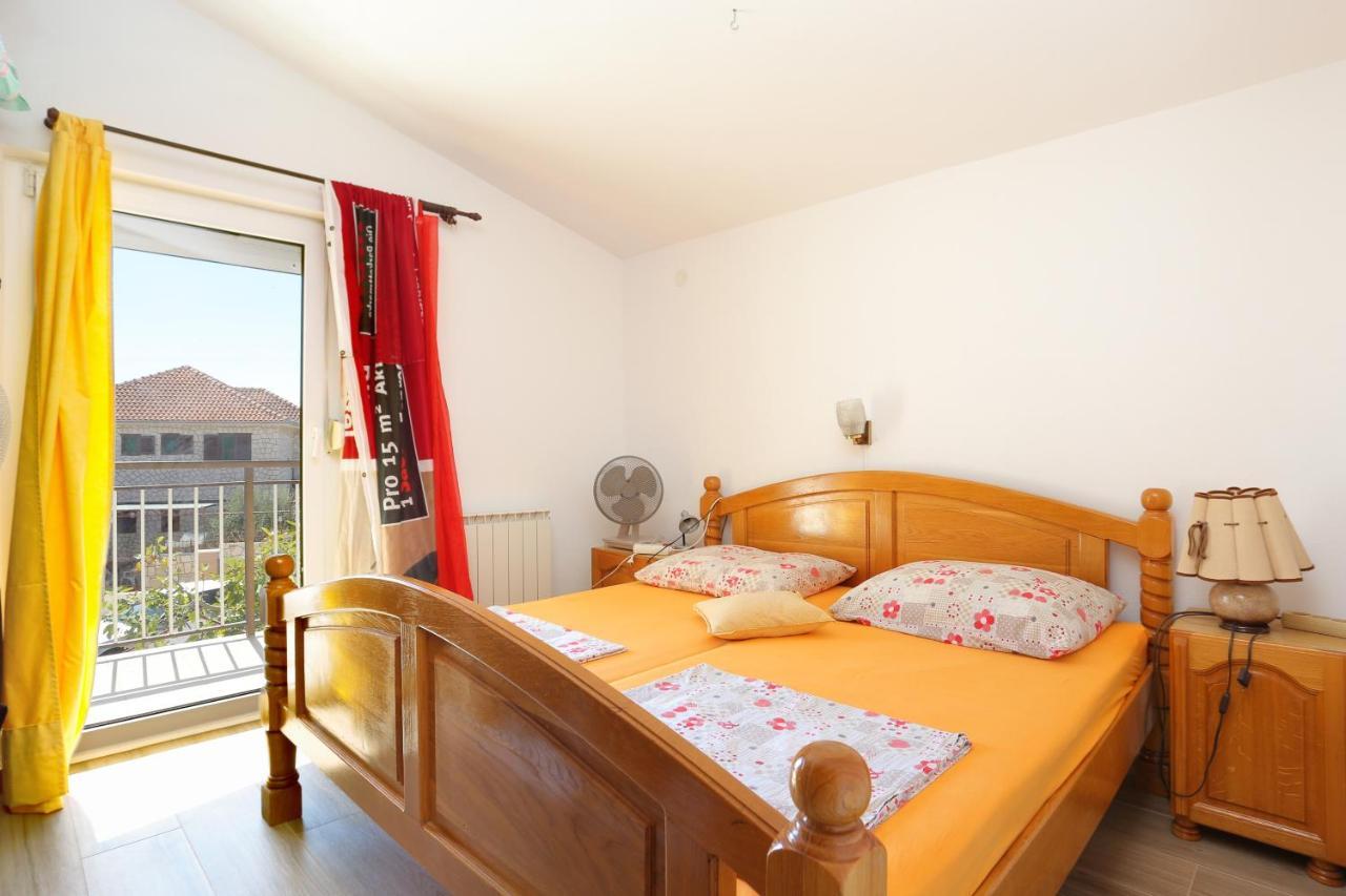 Apartments By The Sea Businci, Ciovo - 9450 Trogir Extérieur photo